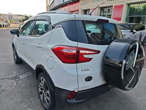 BYD Yuan 2016