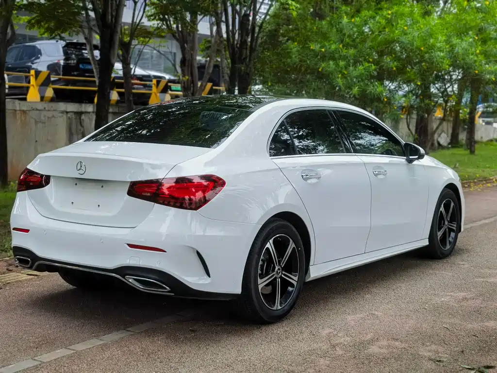 Mercedes-Benz A-Class 2023 — фото 6