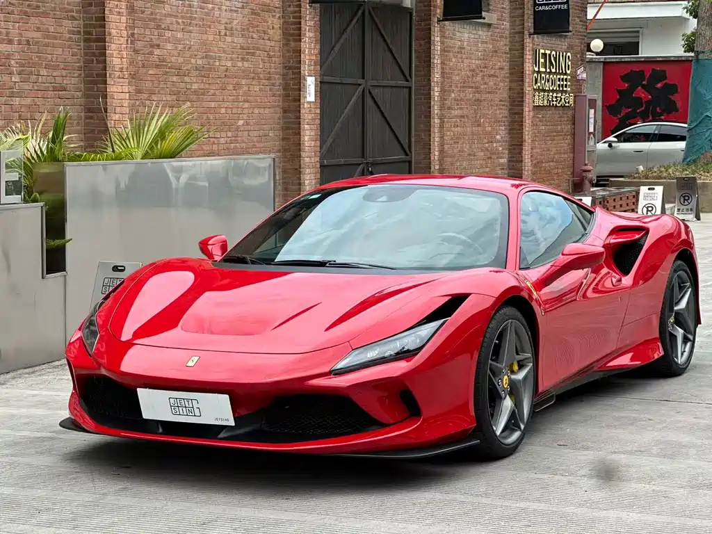 Ferrari F8 2022 — фото 2