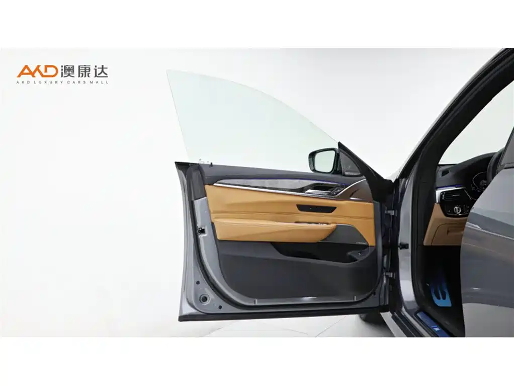 BMW 6 Series GT 2023 — фото 10