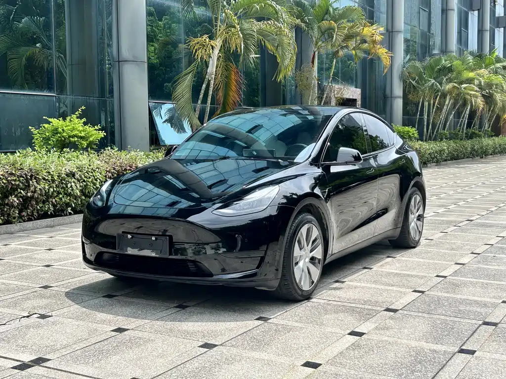 Tesla Model Y 2022 — фото 1