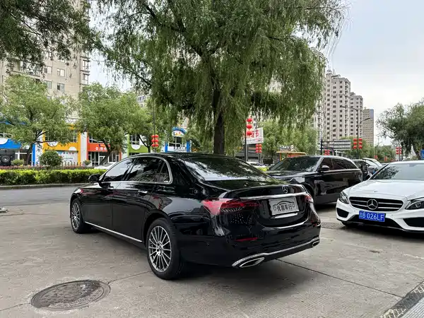 Mercedes-Benz E-Class 2023