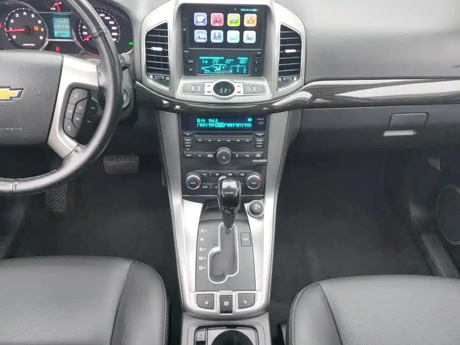 Chevrolet Captiva 2016 — фото 16