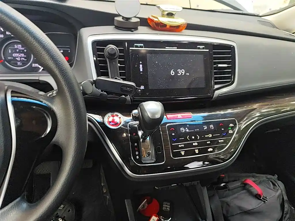 Honda Odyssey 2018 — фото 13