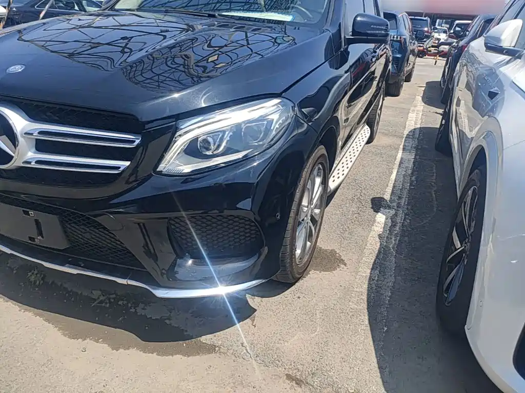 Mercedes-Benz GLE 2015 — фото 24