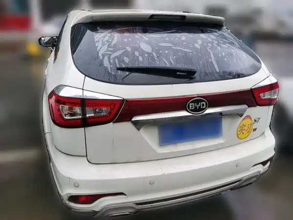 BYD S7 2016