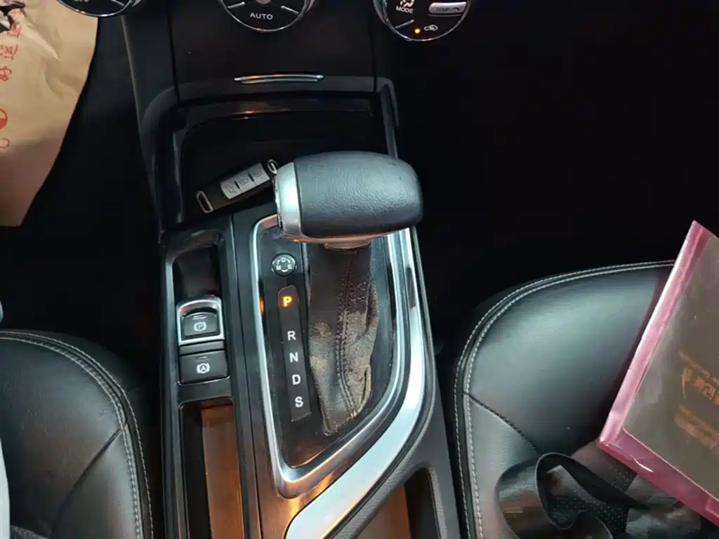 GAC Motor Trumpchi GA6 2015 — фото 14