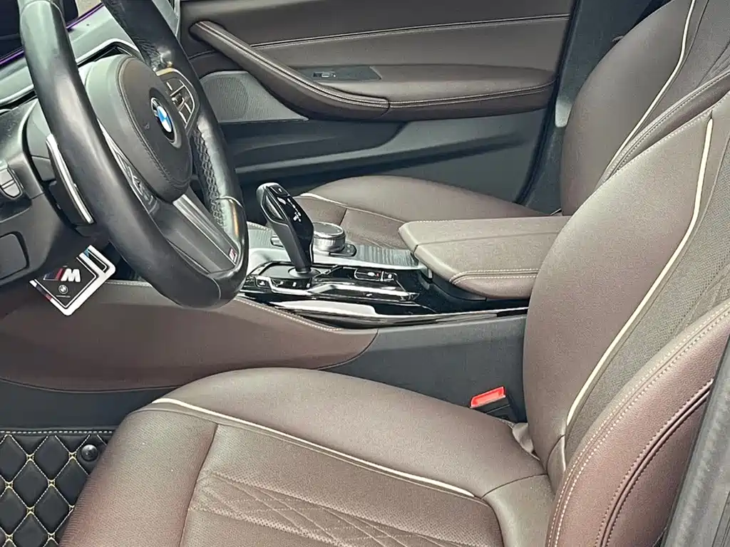 BMW 5 Series 2024