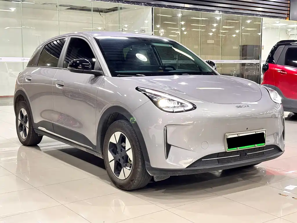 Geely Galaxy Starwish 2025 — фото 3