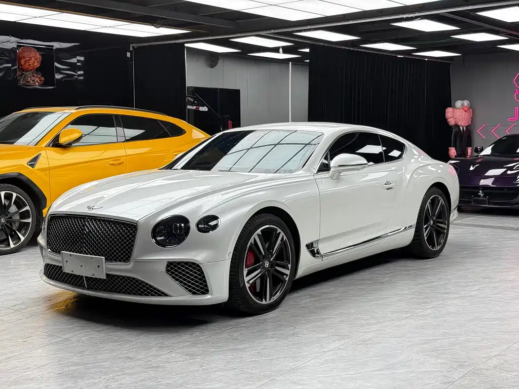 Bentley Continental 2020 — фото 1
