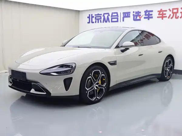 Xiaomi SU7 2024