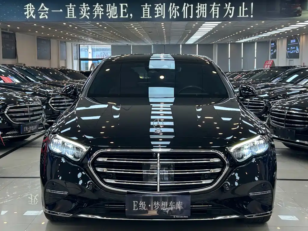 Mercedes-Benz E-Class 2024