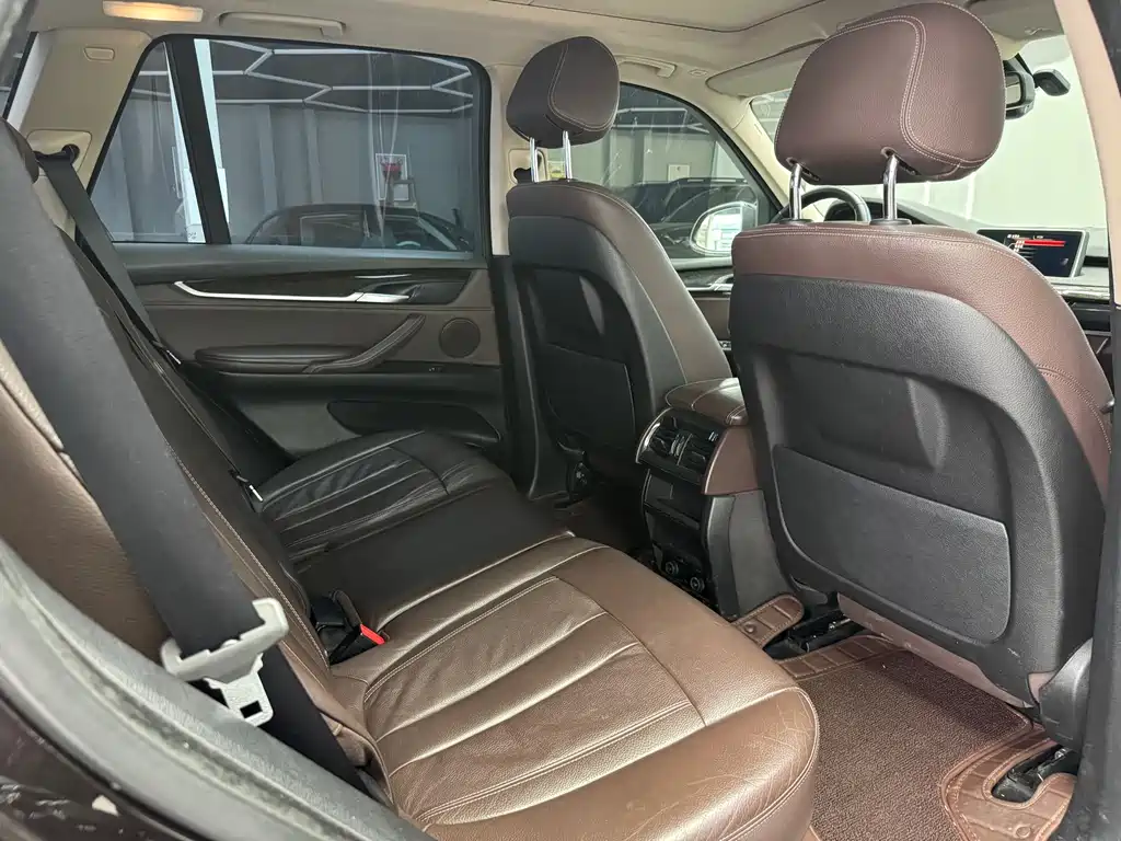 BMW X5 2015 — фото 14