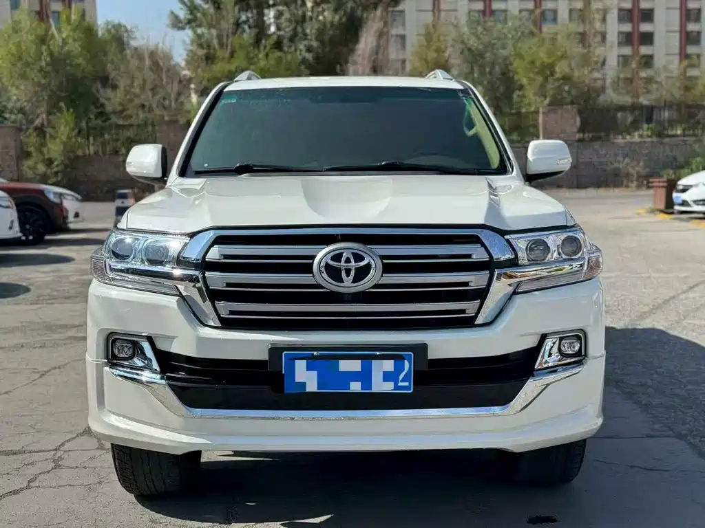Toyota Land Cruiser 2015 — фото 2
