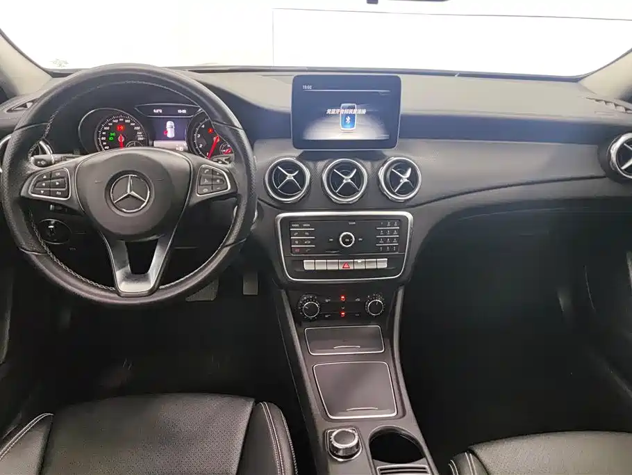 Mercedes-Benz GLA 2018 — фото 12