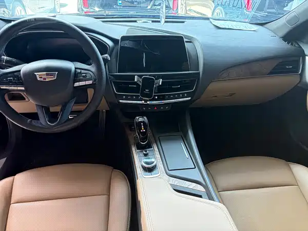 Cadillac CT5 2023