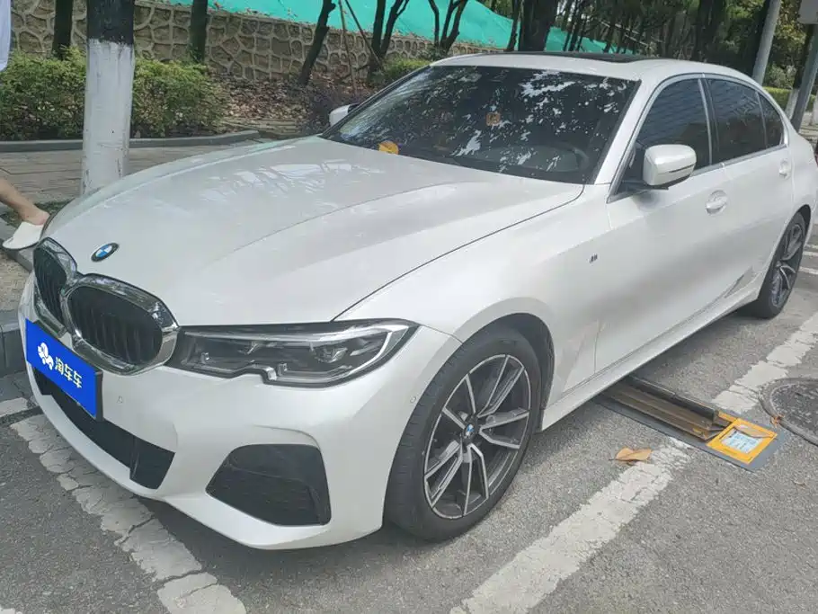 BMW 3 Series 2021