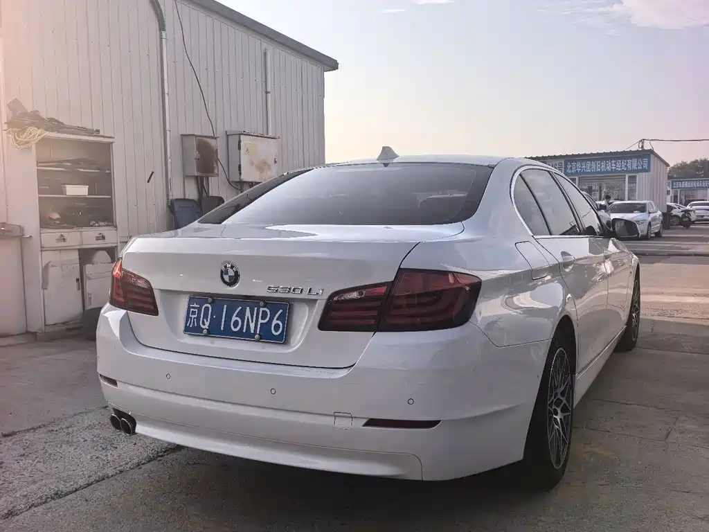 BMW 5 Series 2012