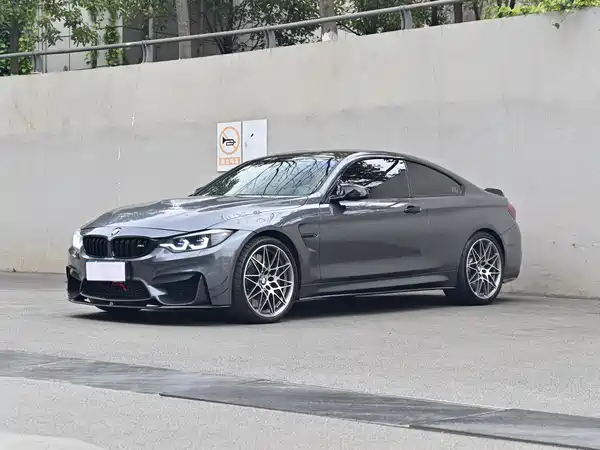 BMW M4 2016