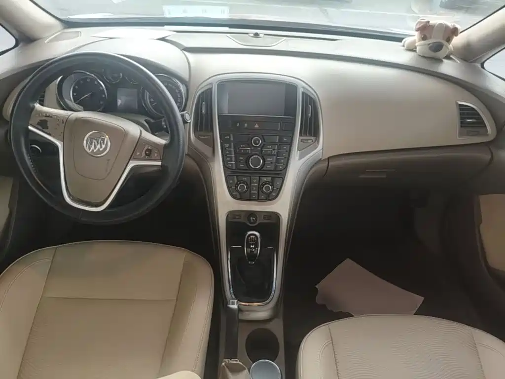 Buick Excelle GT 2014 — фото 10