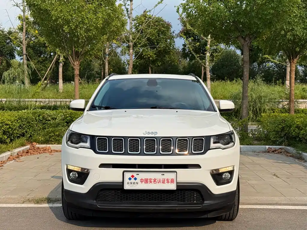 Jeep Compass 2017 — фото 2