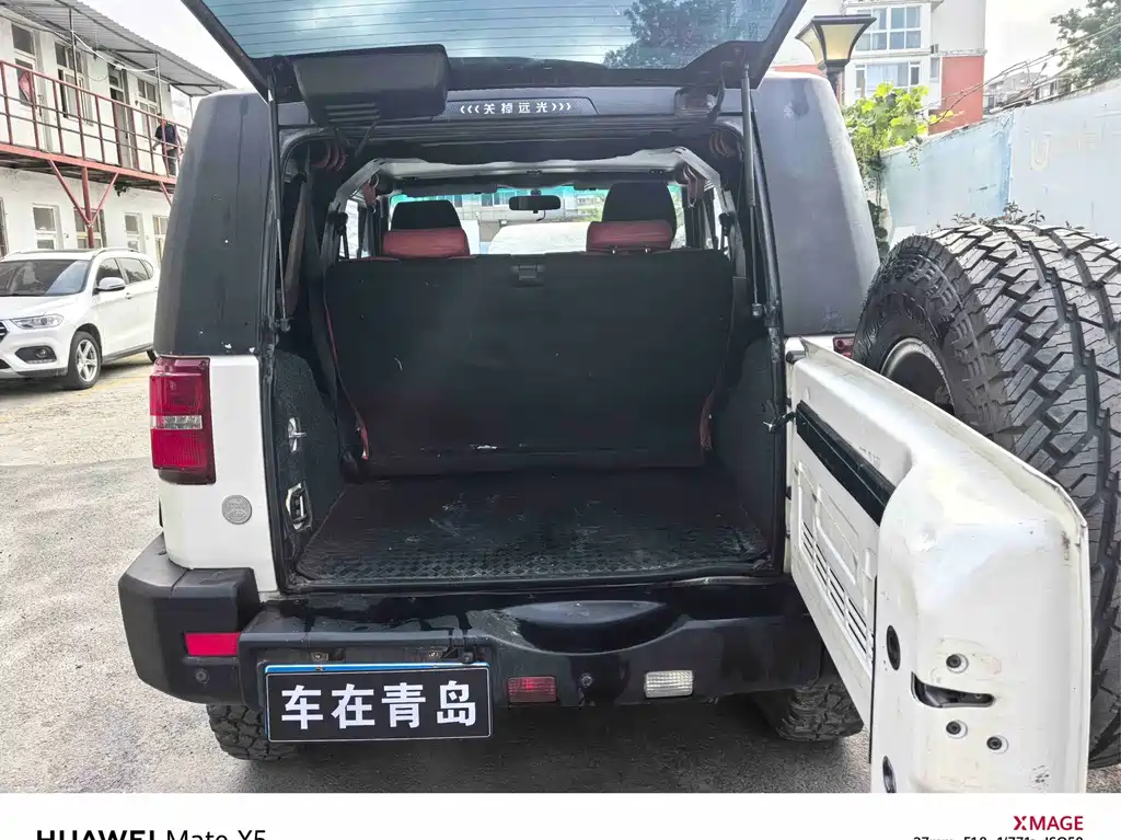 BAIC BJ40 2015 — фото 11