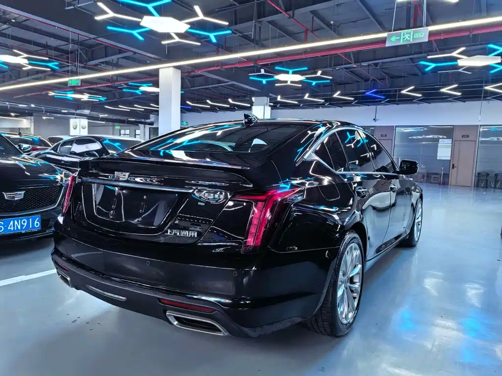 Cadillac CT5 2022 — фото 10