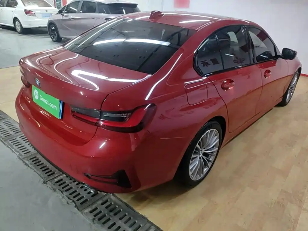 BMW 3 Series 2021