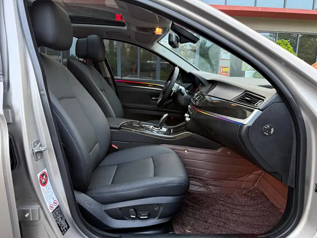 BMW 5 Series 2012 — фото 14