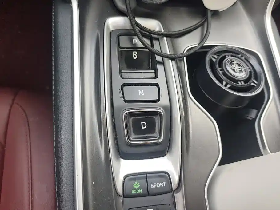 Honda Accord 2022 — фото 16
