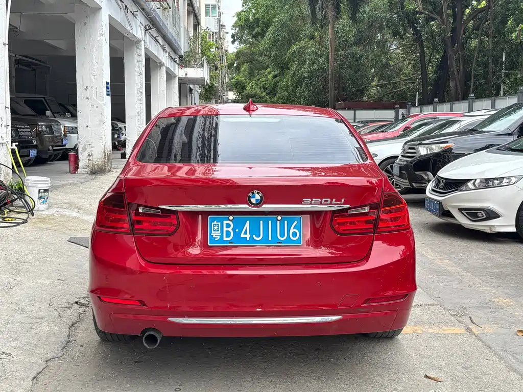 BMW 3 Series 2015 — фото 12