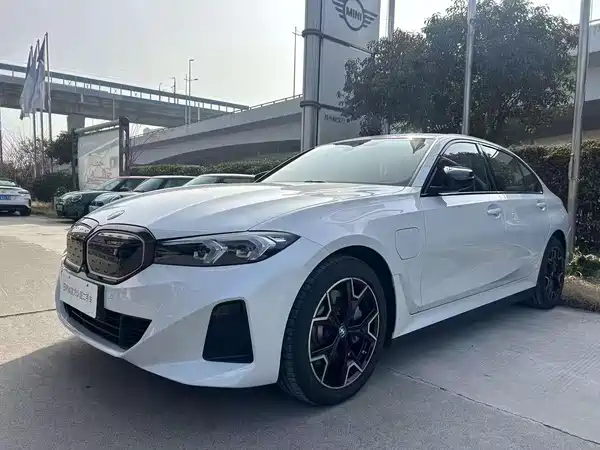BMW i3 2024