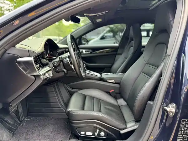 Porsche Panamera 2018