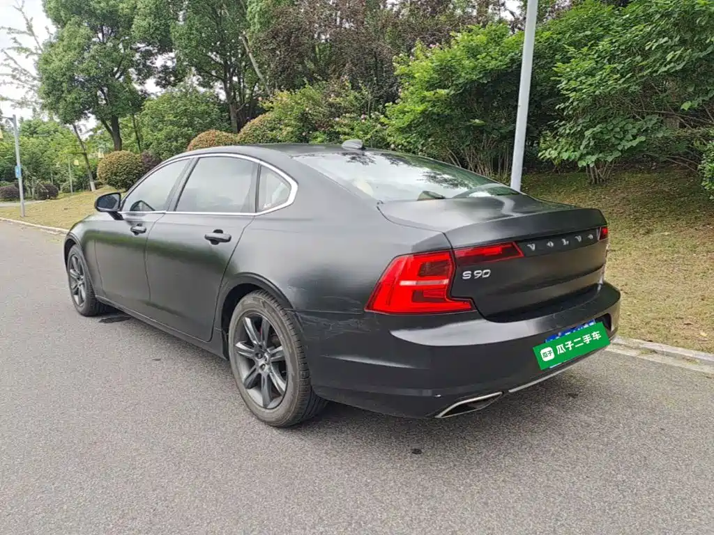 Volvo S90 2017 — фото 23