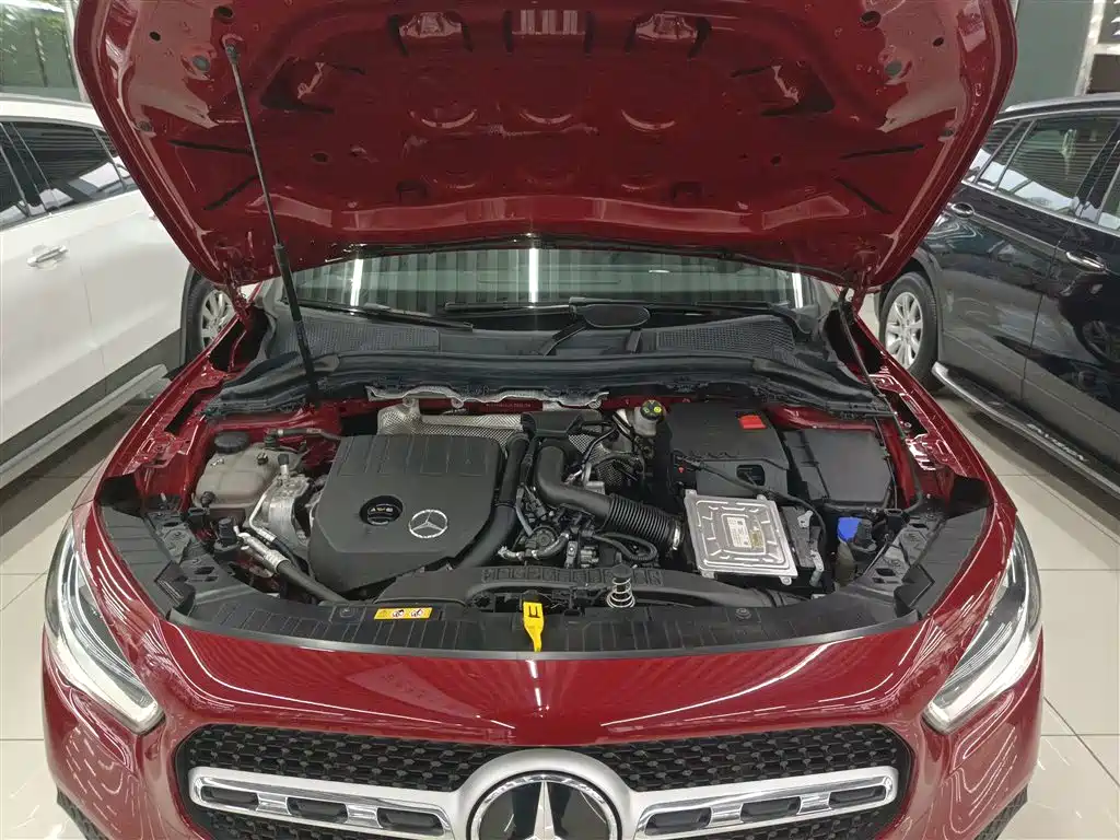 Mercedes-Benz GLA 2021 — фото 20