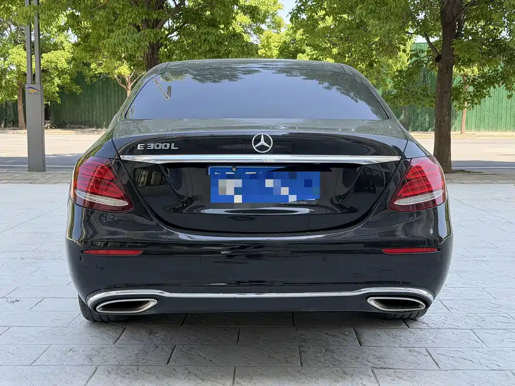 Mercedes-Benz E-Class 2018 — фото 8