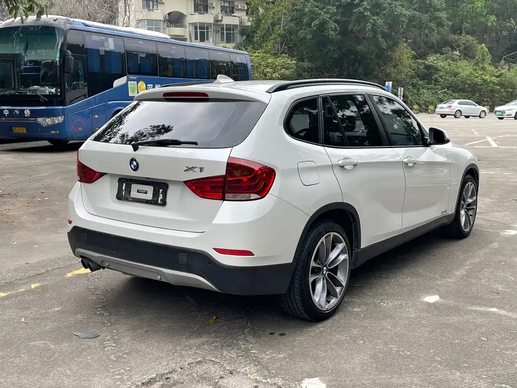 BMW X1 2016 — фото 5