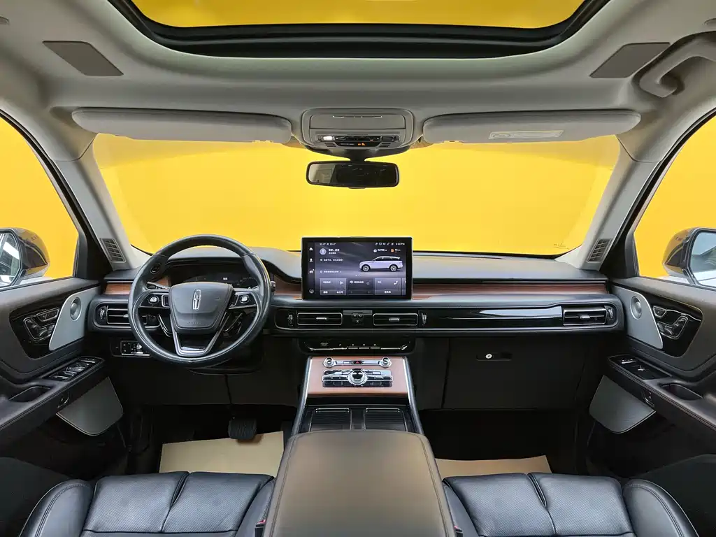Lincoln Aviator 2021 — фото 16