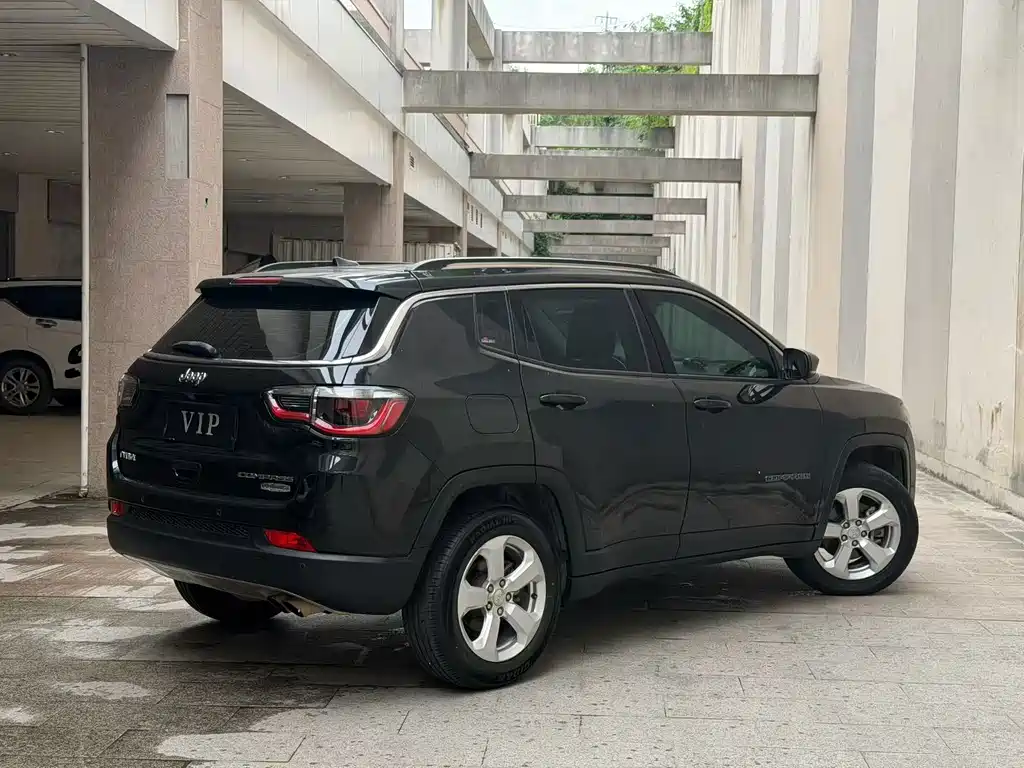 Jeep Compass 2019 — фото 7
