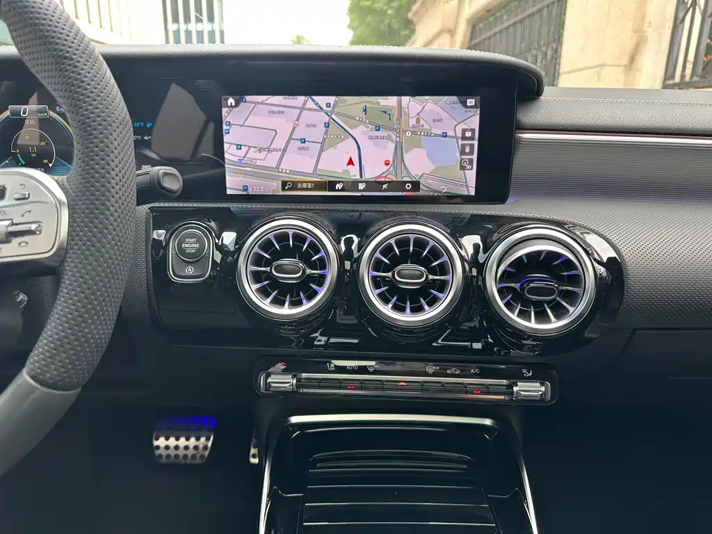 Mercedes-Benz A-Class AMG 2023 — фото 7