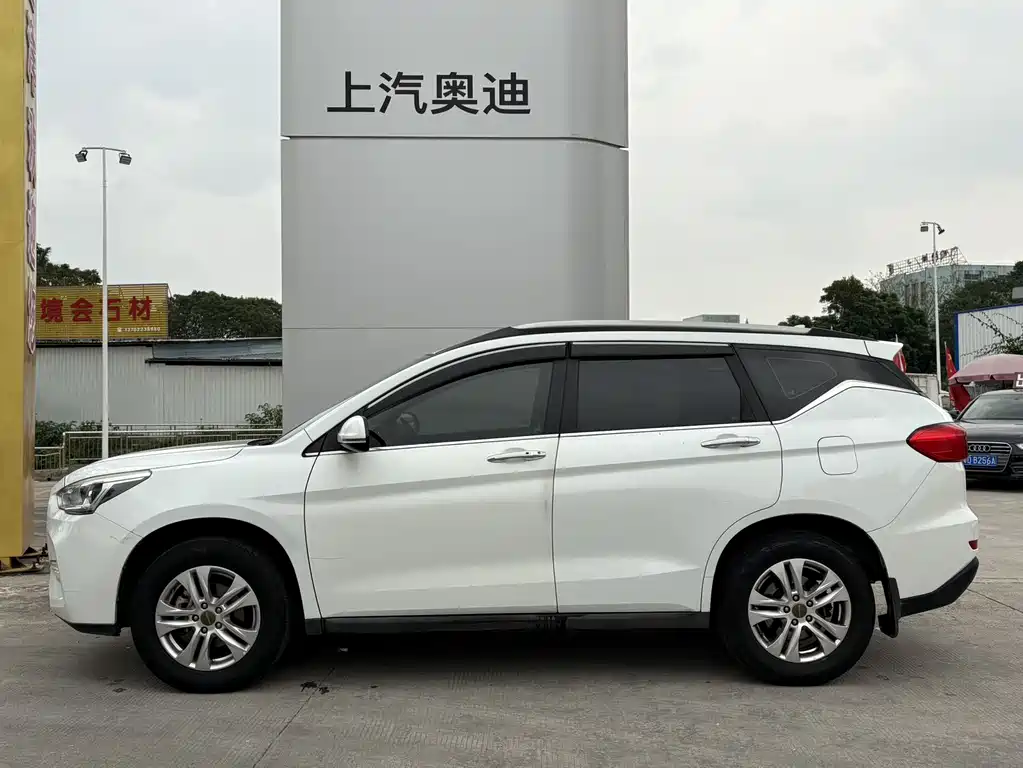 Haval M6 2019 — фото 8