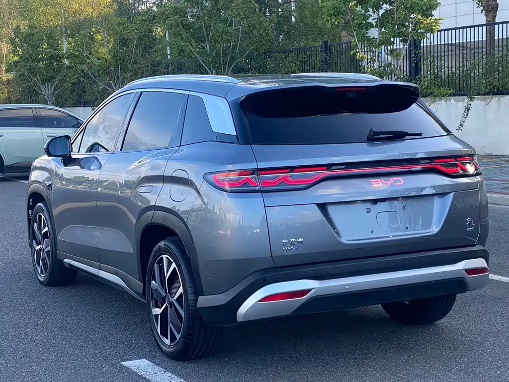 BYD Song L DM-i 2025 — фото 15
