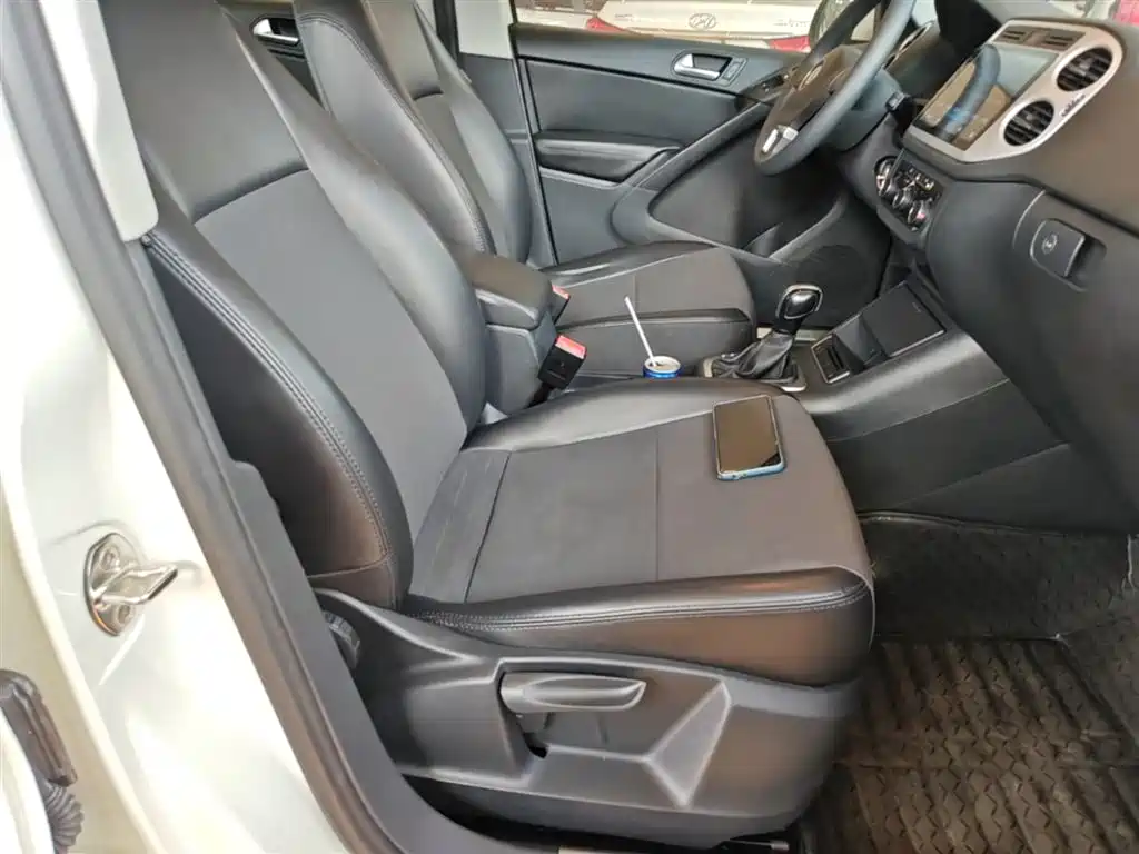 Volkswagen Tiguan 2015 — фото 25