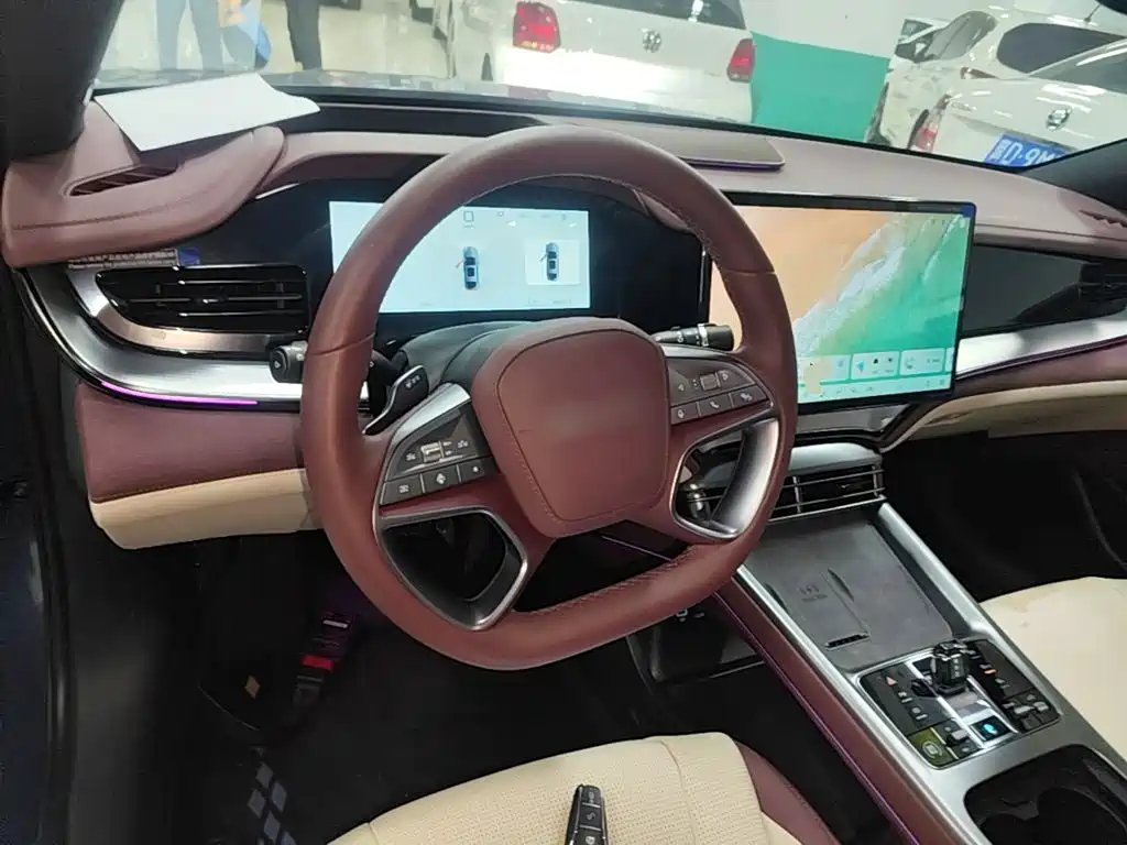 BYD Seal 07 DM-i 2025 — фото 11