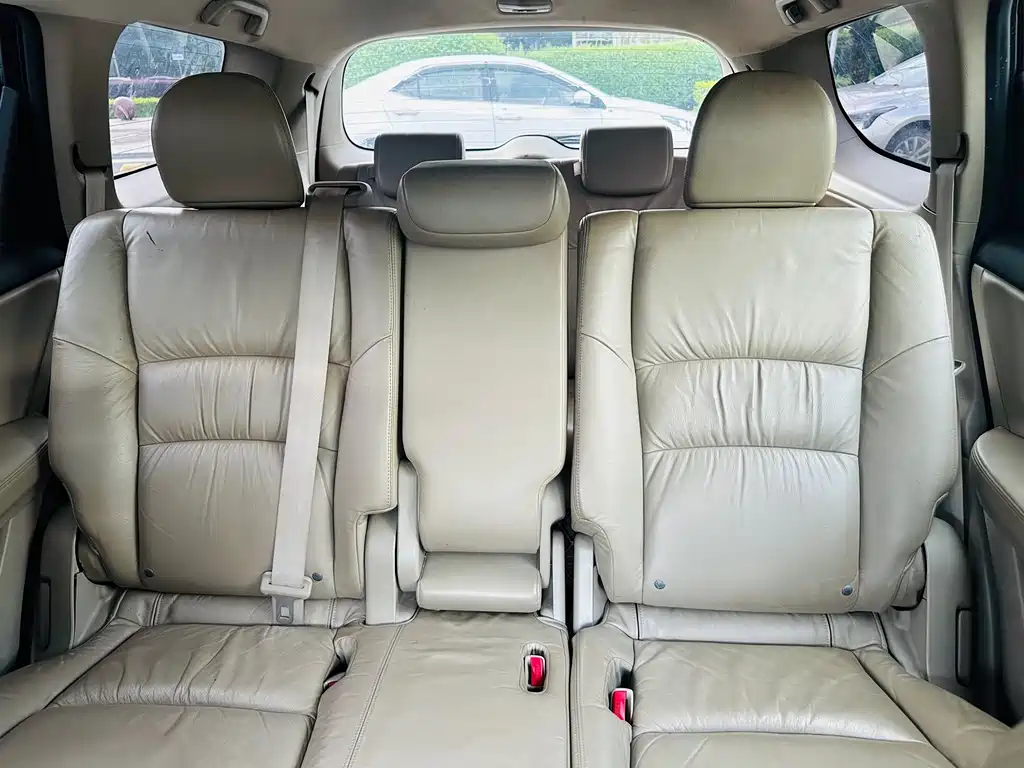 Honda Odyssey 2014 — фото 12