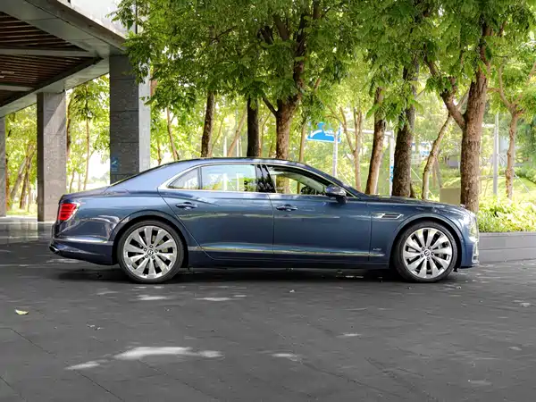 Bentley Flying Spur 2021
