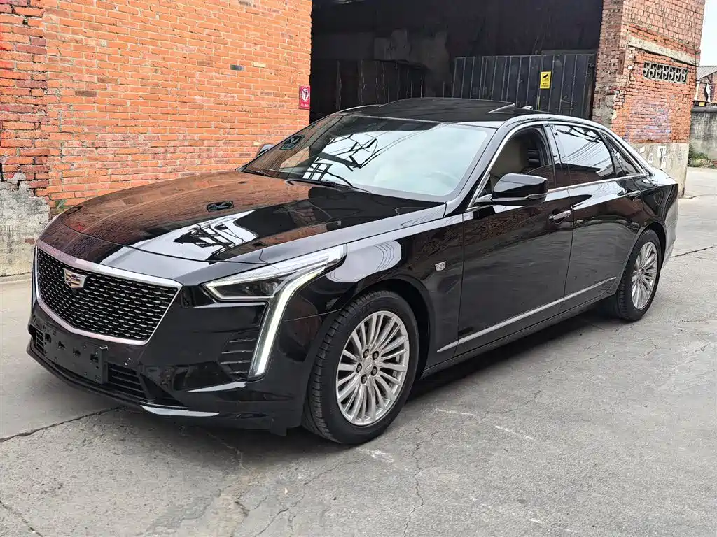 Cadillac CT6 2021 — фото 1