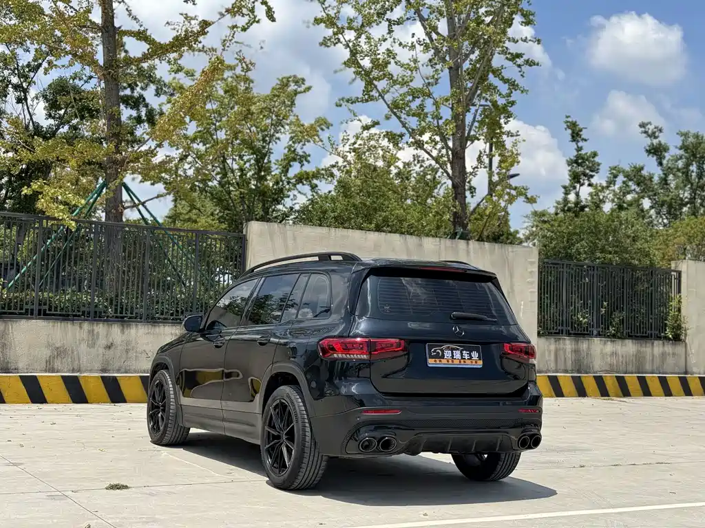 Mercedes-Benz GLB 2023 — фото 20