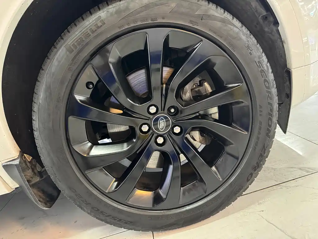 Land Rover Discovery Sport 2020 — фото 12