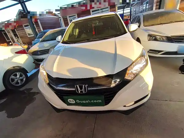 Honda Vezel 2015